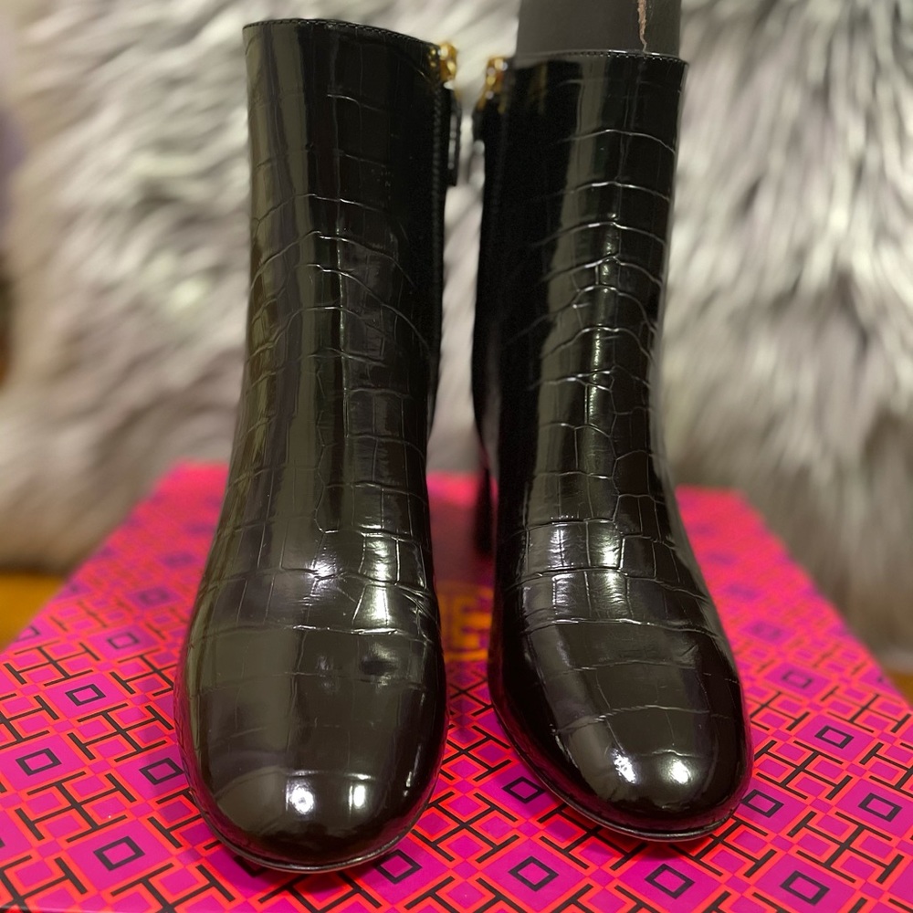 🚫Sold🚫 Tory Burch Brooke 70mm Croc Embossed Bootie 7.5